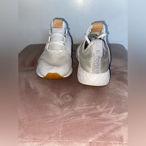 New balance shoes